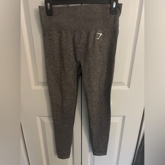 Gymshark Vital Seamless Leggings and Long Sleeve Crop Top Smokey Grey Marl set - Picture 3 of 3